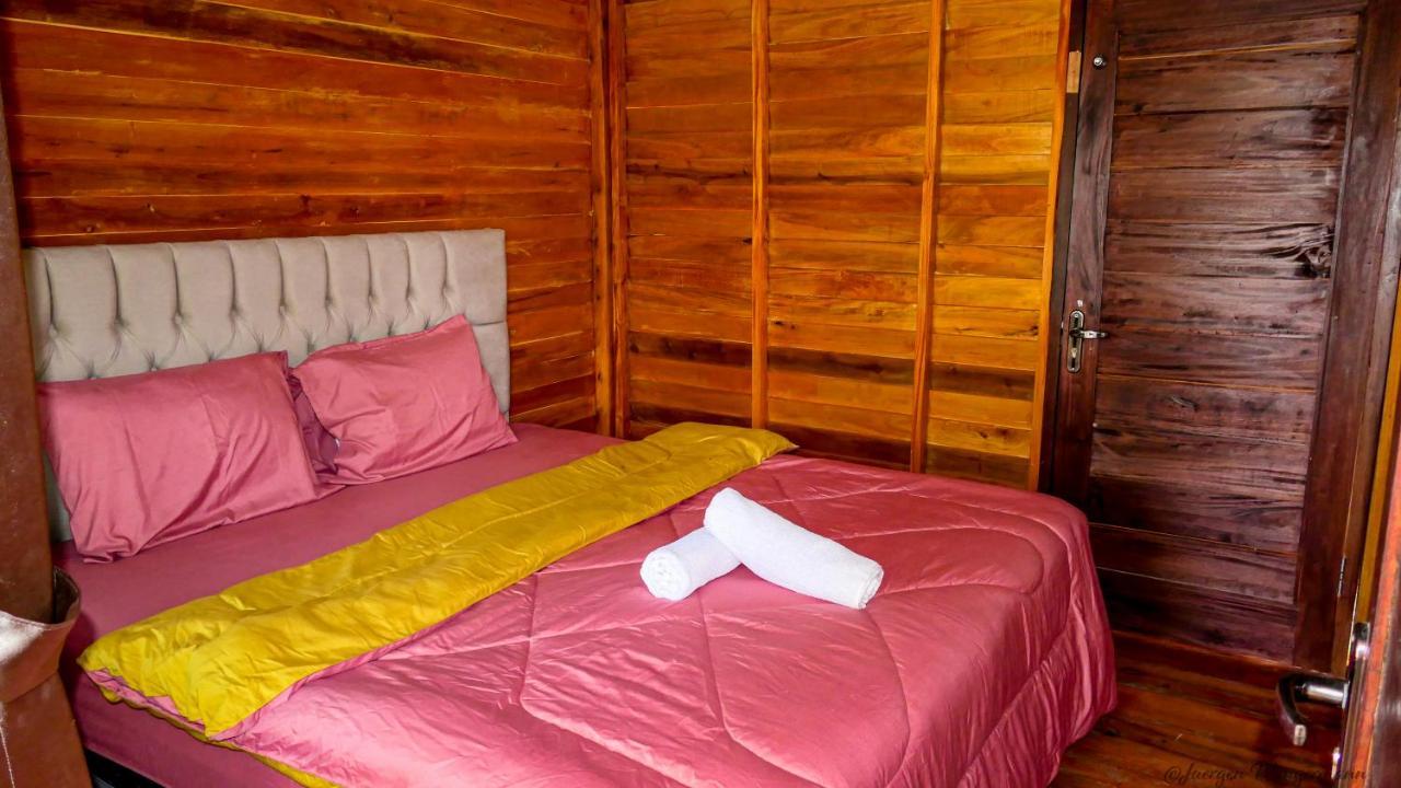 Mandalika Queen Hostel Kuta  Exterior photo